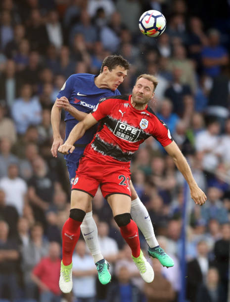 尤为引人注 尤为引人注