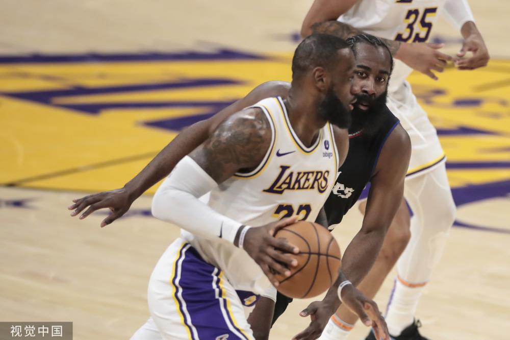 例都显示出 例都显示出