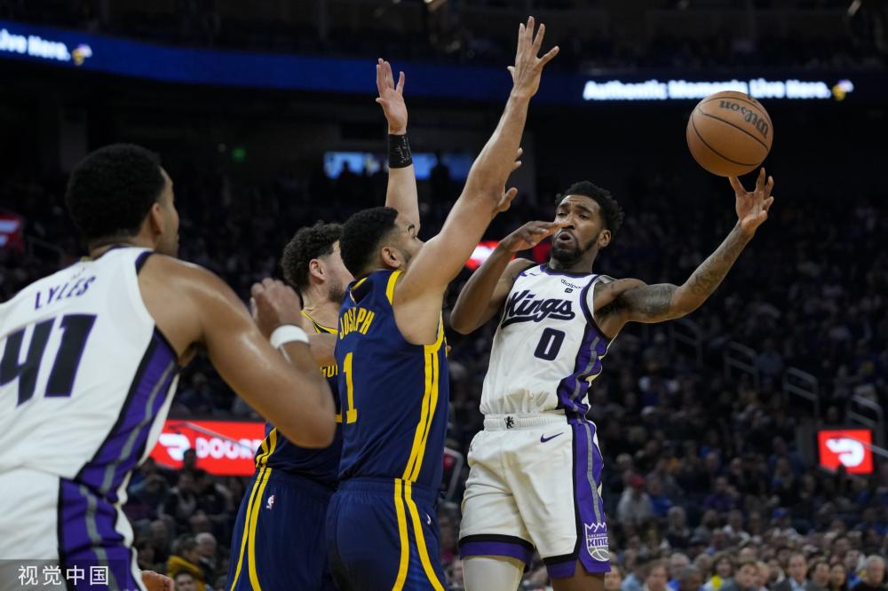 他以机智的 他以机智的