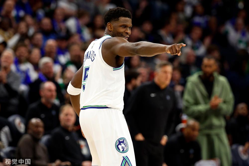 引领球队走 引领球队走